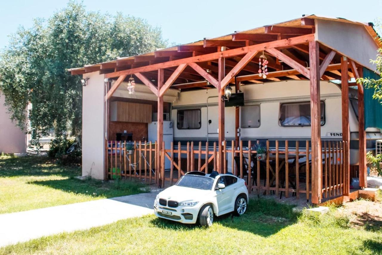 Caravan Rona Skala Kallirachis Exterior foto