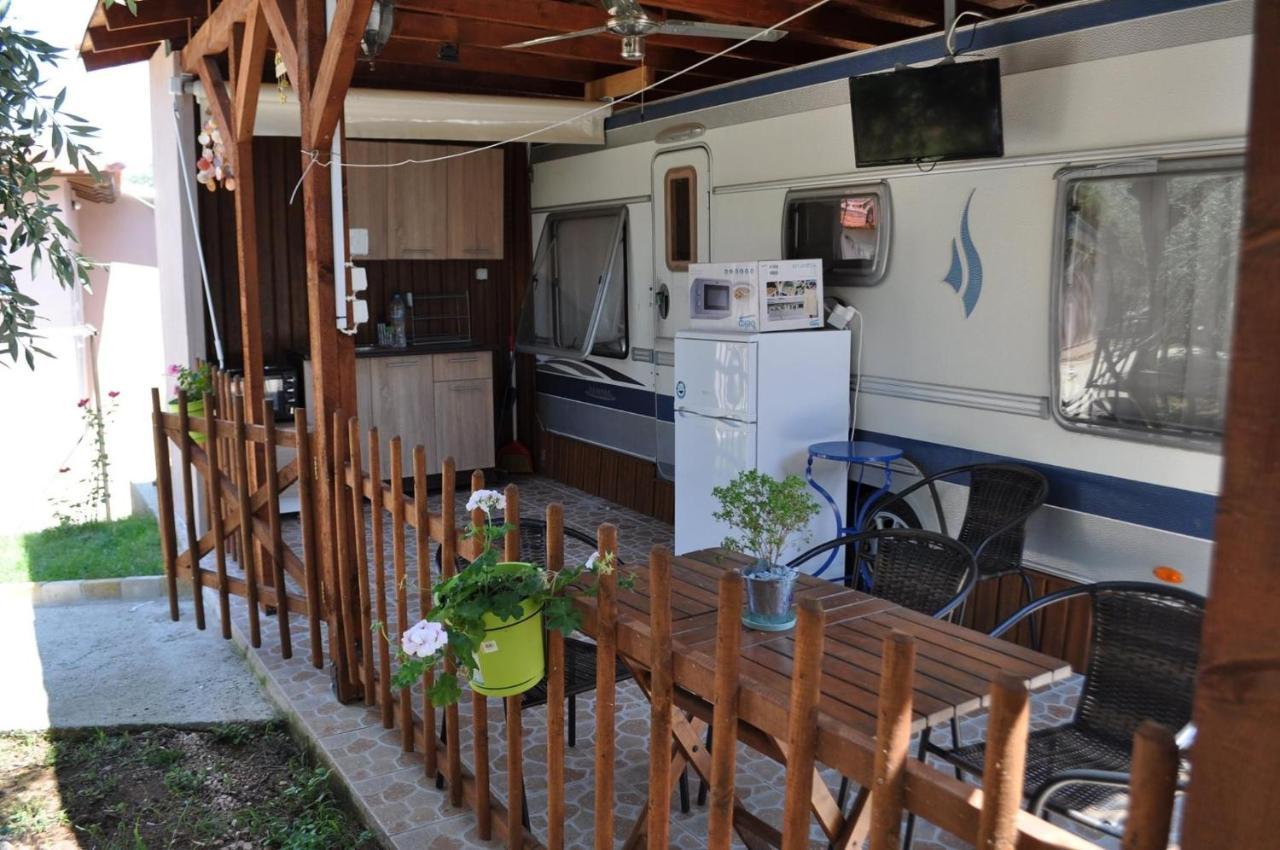 Caravan Rona Skala Kallirachis Exterior foto